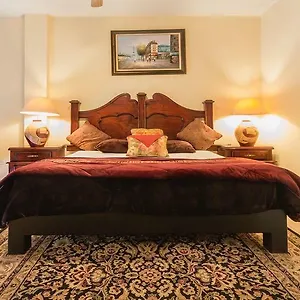 Casa Blanca Hotel